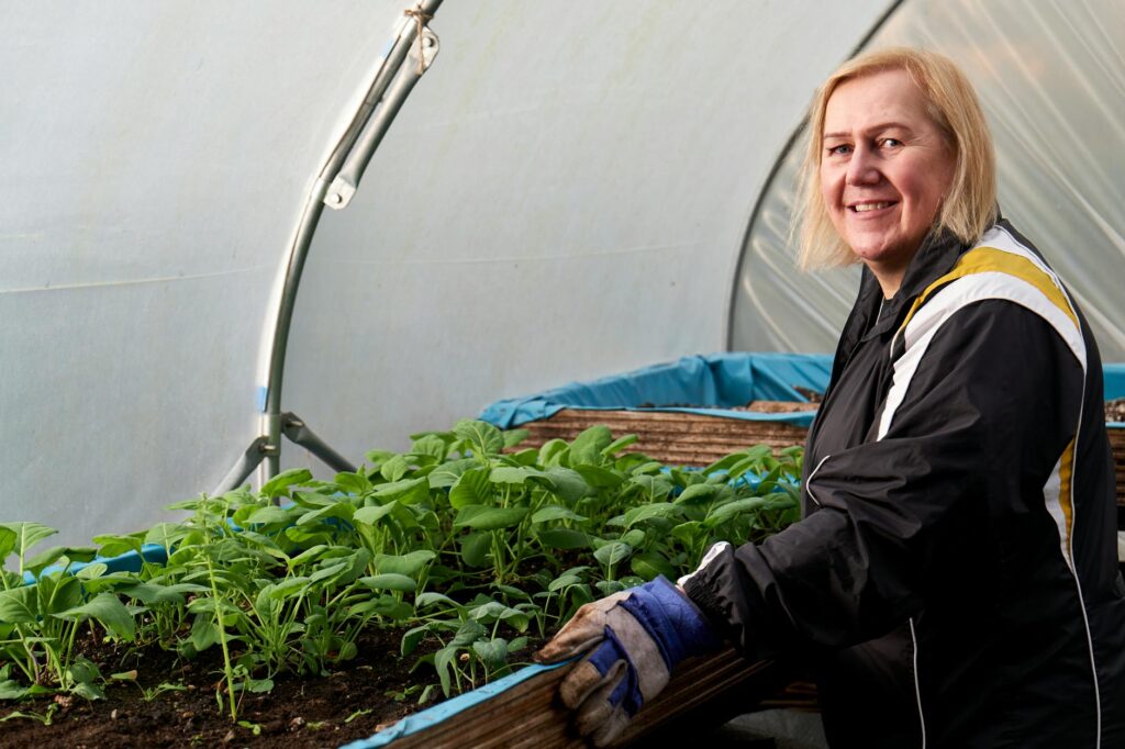 alison titchmarsh gardening