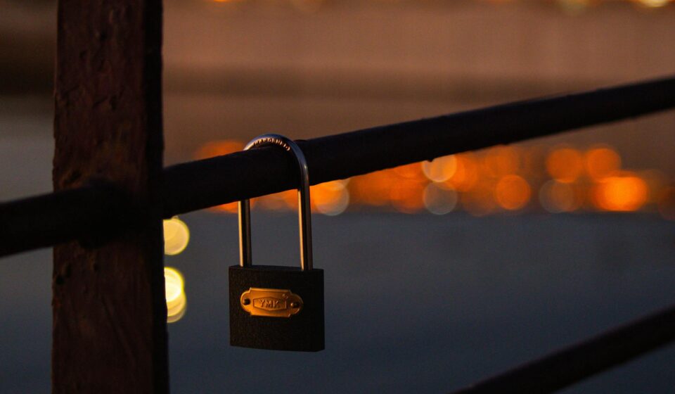 lockapp.exe