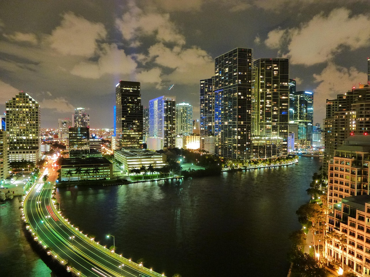 Expert Miami: Your Guide to Local Insights