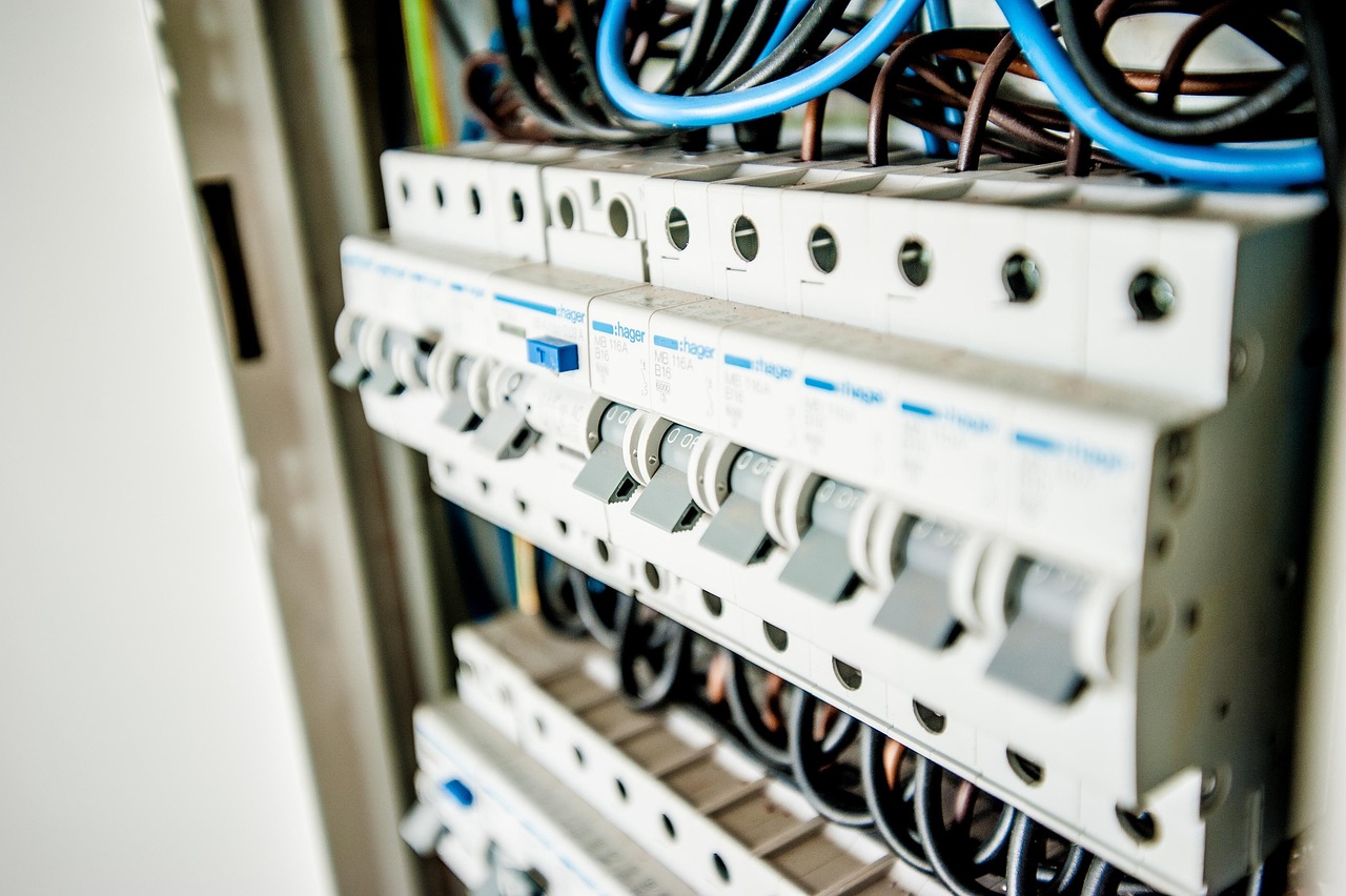 Three Way Switch Wiring Explained: Control Lights From Two Locations