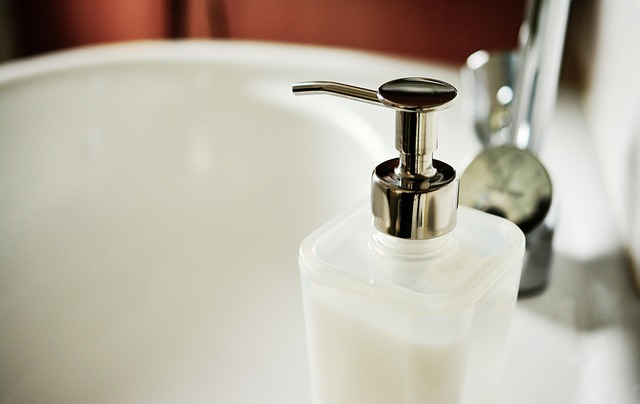 Bathroom with a clean, smooth Bath Fitter acrylic shower surround