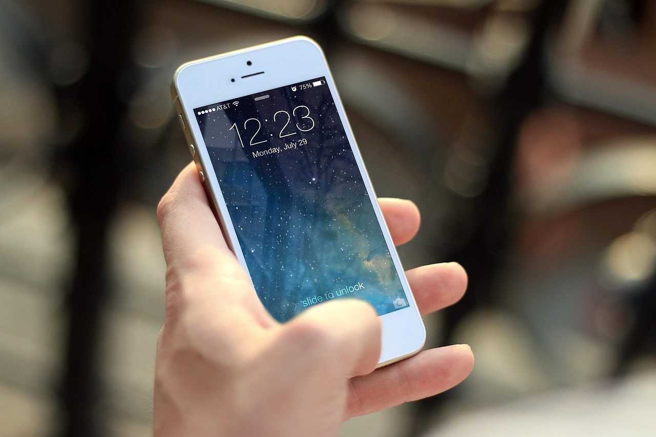 Blue Spot on Phone Screen: Causes, Fixes, and Prevention