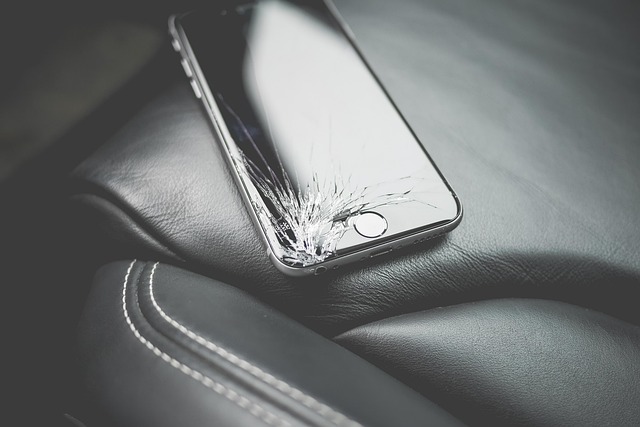 Close-up of a smartphone screen displaying an incoming call from a 636 area code number.