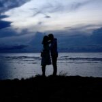 couple enjoying a unique date