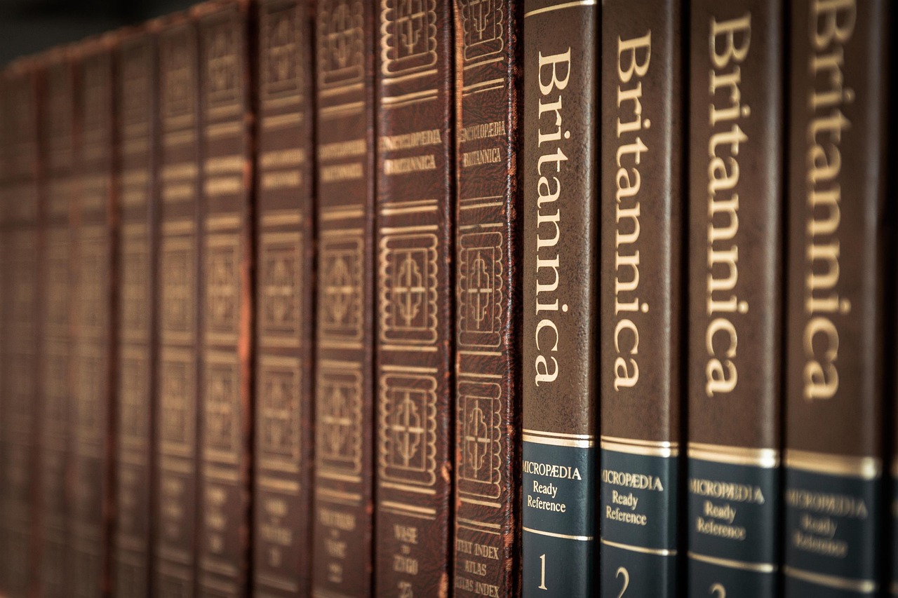 Synonyms for a Collection: Choosing the Right Word