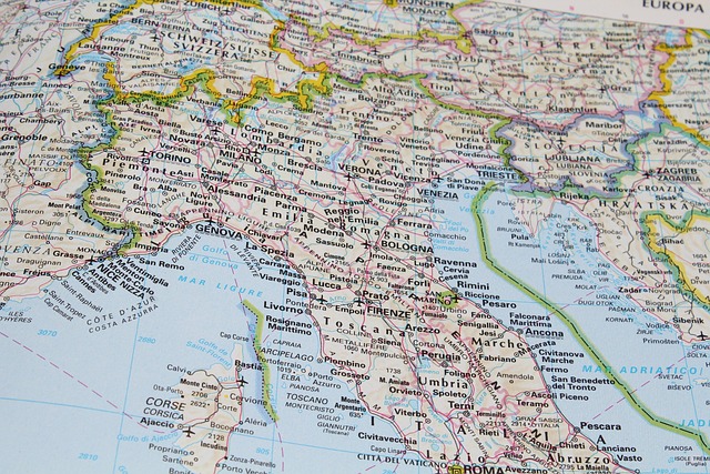 A map of Italy highlighting the Prosecco production regions in Veneto and Friuli-Venezia Giulia.