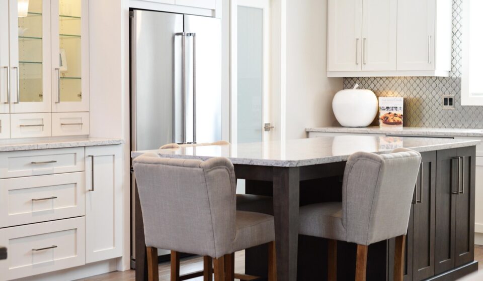 modern akrylika furniture