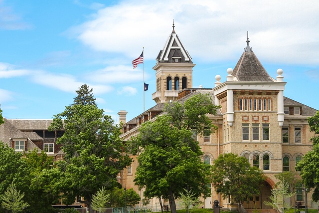 Photo of Utah Valley University campus with a crowd gathered for an outdoor event (tyler robinson charlie kirk)